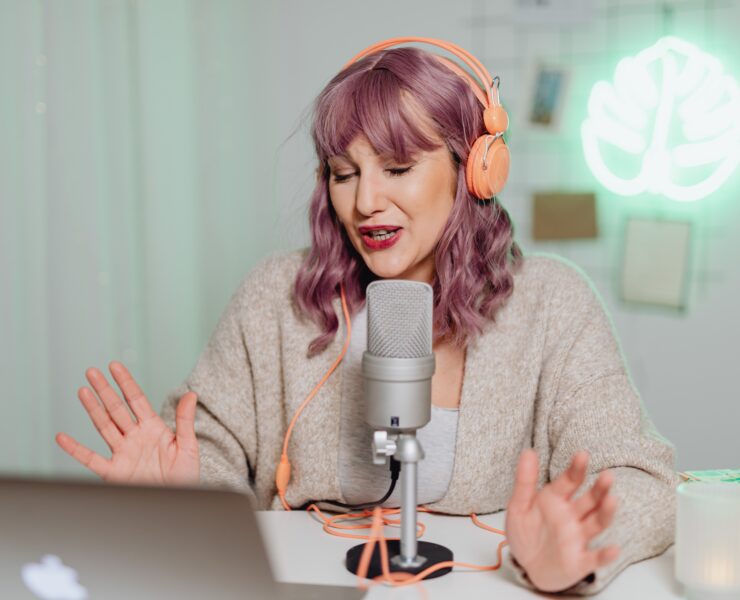 Thumbnail for Podcast or video: which one is better for you?
