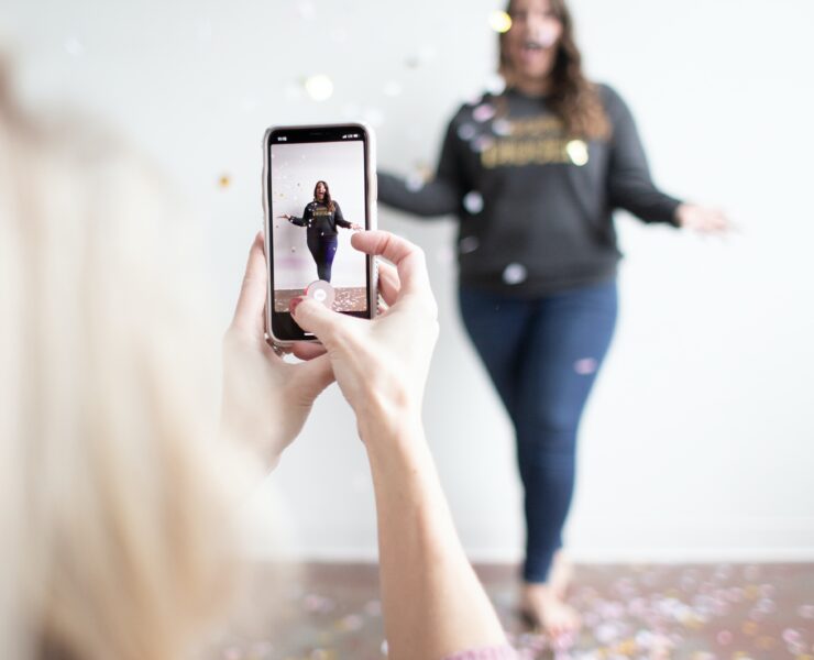 Miniatura para Escolhendo o Editor de Vídeo Certo para o Conteúdo do TikTok