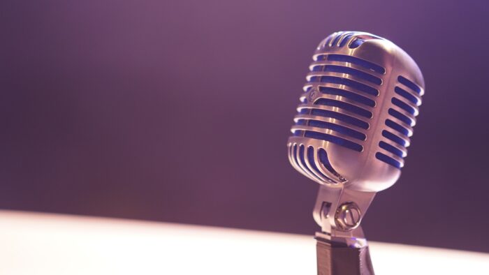 Por Que os Podcasts Dominarão os Blogs