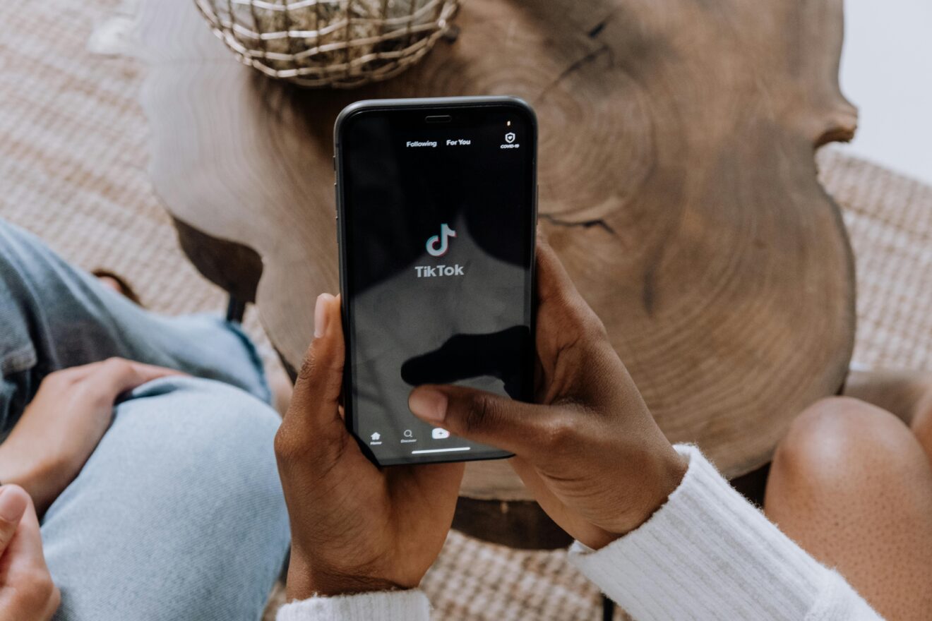 Miniatura para Un Vistazo a la Aplicación "Whee" de TikTok