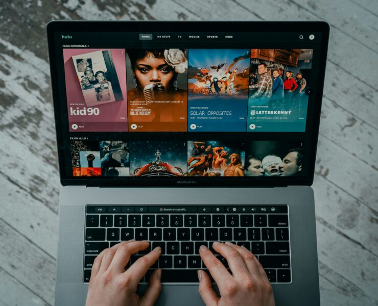 Miniatura para C贸mo Crear una Aplicaci贸n de Streaming sin C贸digo con Muvi