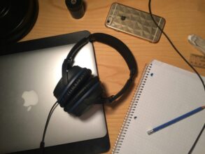 Miniatura para Cómo crear una atmósfera de audio inmersiva con la mejor calidad de audio