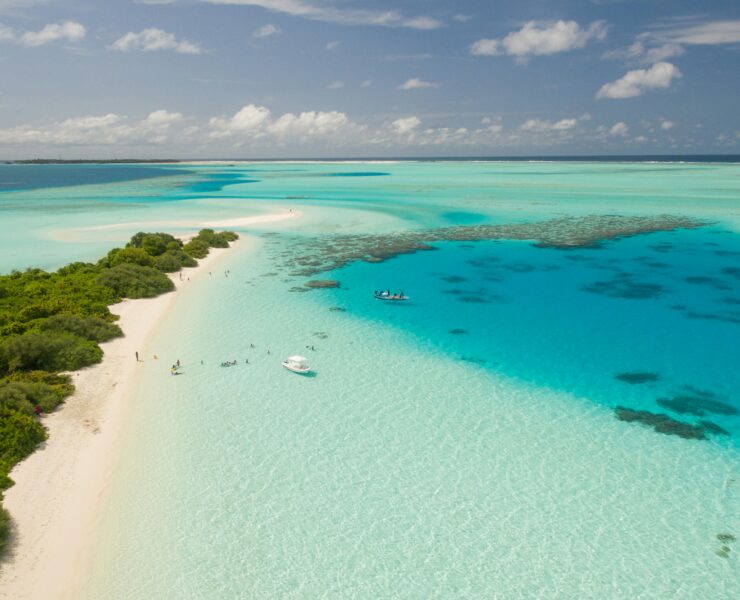 An image from a beautiful beach with white sands.
