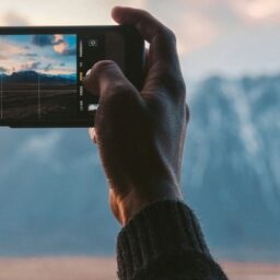 Thumbnail for How to Make Your Smartphone Videos Look Cinematic in 10 Simple Steps